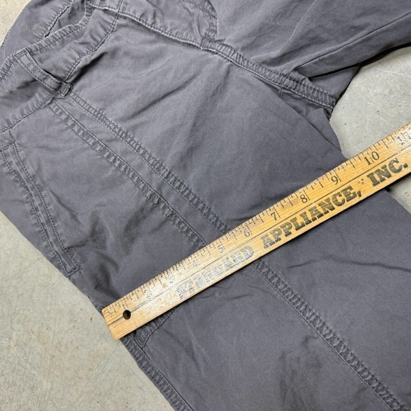 The North Face Women TNF Outdoors Capri Pants Flat Front Pockets Gray Medium - Picture 7 of 10